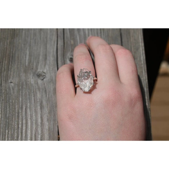 alternative raw diamond engagement rings, raw crystal ring, round or ova… - Picture 1 of 5